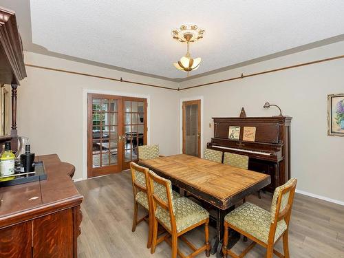 5169 Hykawy Rd, Duncan, BC - Indoor Photo Showing Dining Room