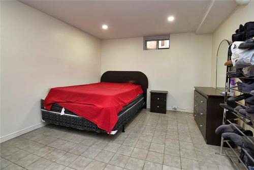 73 Summerlea Drive, Hamilton, ON - Indoor Photo Showing Bedroom
