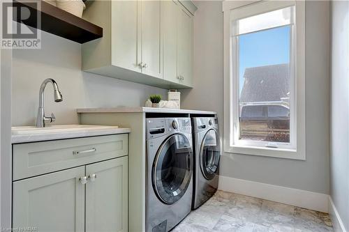 39 Otter View Drive, Otterville, ON - Indoor Photo Showing Laundry Room