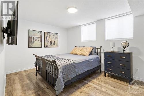 170 Rothesay Drive, Ottawa, ON - Indoor Photo Showing Bedroom