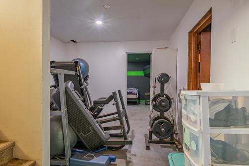 101 Champion Park Road, Trail, BC - Indoor Photo Showing Gym Room