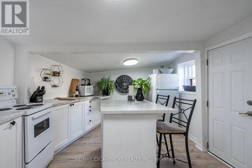 62 Liberty St, Hamilton, ON - Indoor Photo Showing Kitchen