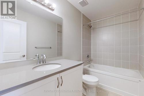 923 Isaac Phillips Way, Newmarket, ON - Indoor Photo Showing Bathroom
