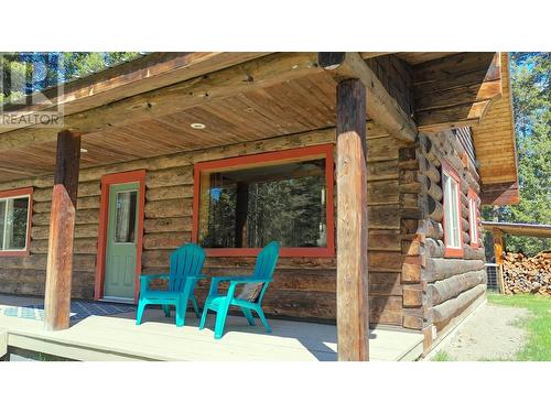 4977 Plateau Road, 108 Mile Ranch, BC - Outdoor