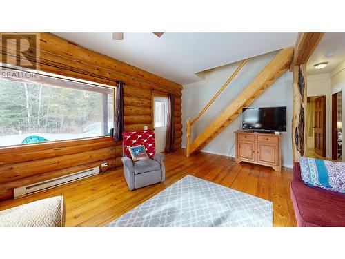 4977 Plateau Road, 108 Mile Ranch, BC - Indoor Photo Showing Other Room