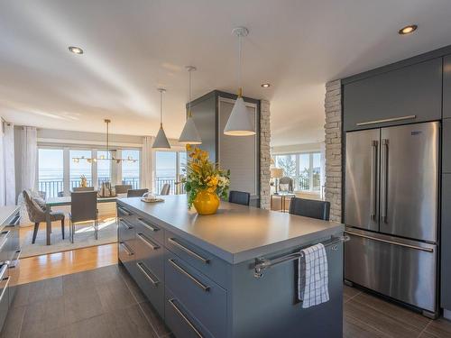 Kitchen - 1621 Rue Du Hameau-Du-Cap-Blanc, Saint-Irénée, QC - Indoor Photo Showing Kitchen