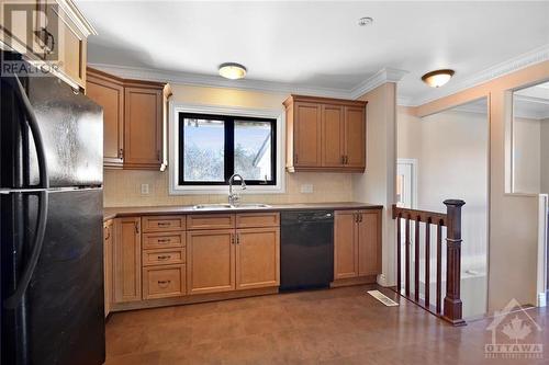 840 Stewart Boulevard, Brockville, ON - Indoor Photo Showing Kitchen With Double Sink