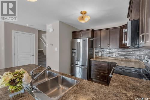 424 Snead Crescent, Warman, SK - Indoor Photo Showing Kitchen With Stainless Steel Kitchen With Double Sink