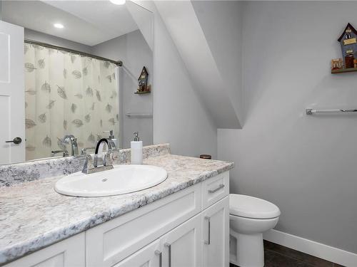 2034 Sierra Dr, Campbell River, BC - Indoor Photo Showing Bathroom