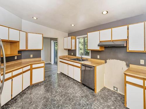 6981 West Coast Rd, Sooke, BC - Indoor Photo Showing Kitchen With Double Sink