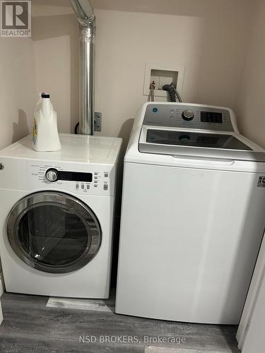37 Leadenhall Road, Brampton, ON - Indoor Photo Showing Laundry Room