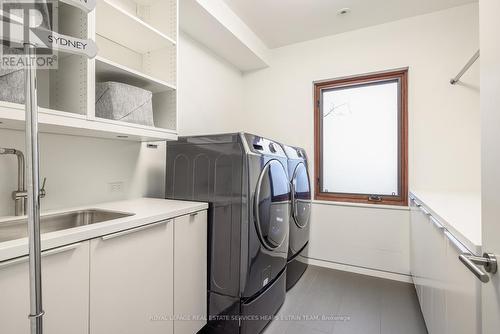 3 Garden Circ, Toronto, ON - Indoor Photo Showing Laundry Room