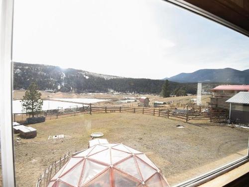 7520 West Subdivision Road, Clinton, BC - Outdoor With View