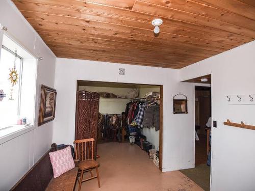 7520 West Subdivision Road, Clinton, BC - Indoor Photo Showing Other Room