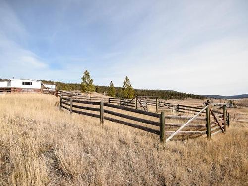 7520 West Subdivision Road, Clinton, BC - Outdoor With View