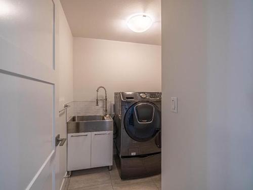 5766 Dallas Drive, Kamloops, BC - Indoor Photo Showing Laundry Room