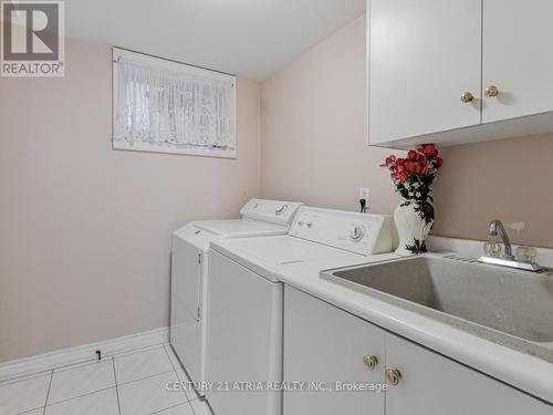 387 Crosby Avenue, Richmond Hill, ON - Indoor Photo Showing Laundry Room