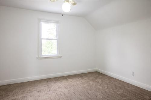 521 South Pelham Road, Dacre, ON - Indoor Photo Showing Other Room