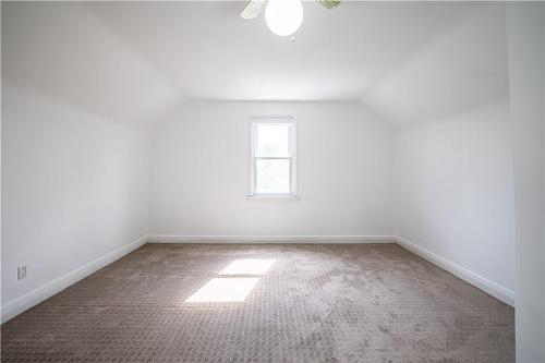 521 South Pelham Road, Welland, ON - Indoor Photo Showing Other Room