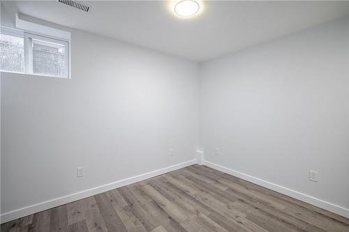 521 South Pelham Road, Welland, ON - Indoor Photo Showing Other Room