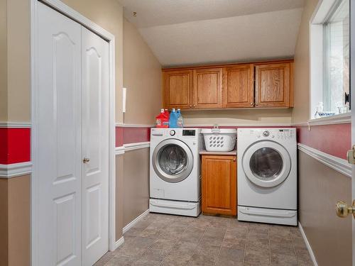 5769 River Rd, Port Alberni, BC - Indoor Photo Showing Laundry Room