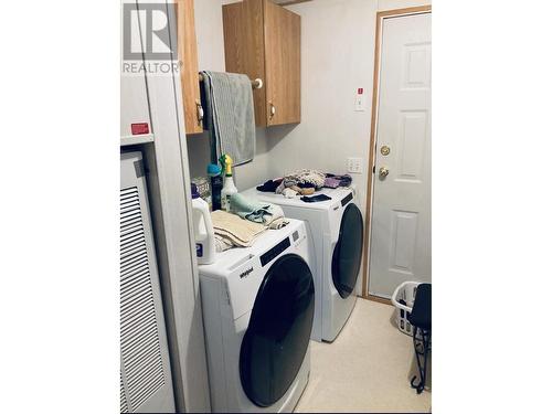 10514 Hill Road, Mcleese Lake, BC - Indoor Photo Showing Laundry Room