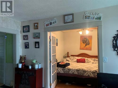 750 Fuller Avenue, Kelowna, BC - Indoor Photo Showing Bedroom