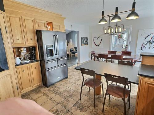 Cuisine - 118 Rue Du Lac, Notre-Dame-Du-Nord, QC - Indoor Photo Showing Dining Room