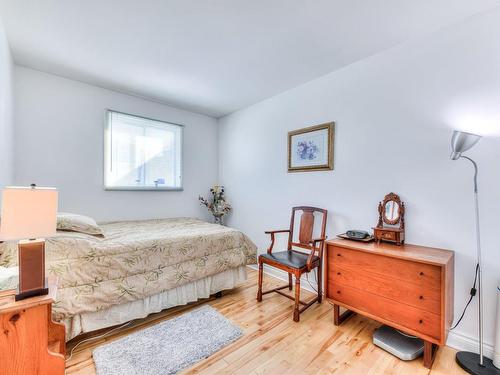 Bedroom - 51 Rue Dépatie, Laval (Sainte-Rose), QC - Indoor Photo Showing Bedroom