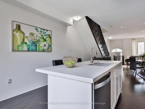 67 Edward Norton Cres, Toronto, ON - Indoor Photo Showing Kitchen With Double Sink