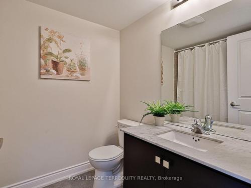 67 Edward Norton Cres, Toronto, ON - Indoor Photo Showing Bathroom