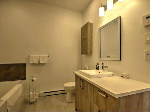 Salle de bains - 192 Ch. Du Golf, Saint-Jean-De-Matha, QC - Indoor Photo Showing Bathroom