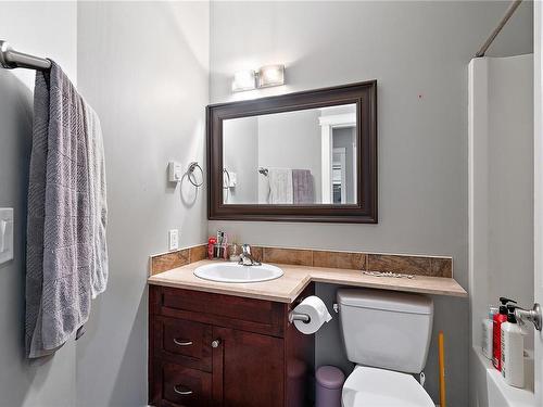 2282 Church Hill Dr, Sooke, BC - Indoor Photo Showing Bathroom