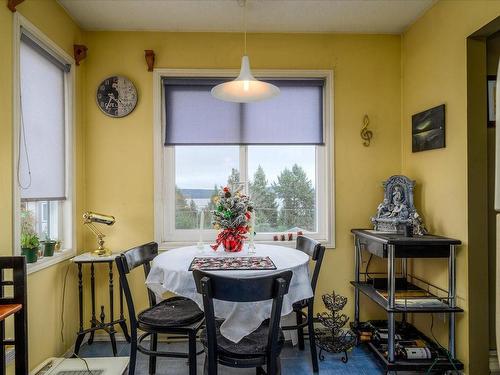 368 Petroglyph Cres, Nanaimo, BC - Indoor Photo Showing Dining Room