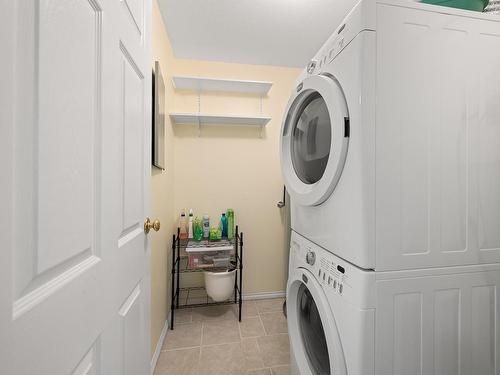 105-675 Aspen Rd, Comox, BC - Indoor Photo Showing Laundry Room