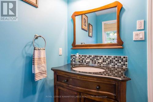6333 County 121 Rd, Minden Hills, ON - Indoor Photo Showing Bathroom