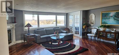 5 275 Alpine Crescent, Swift Current, SK - Indoor Photo Showing Living Room