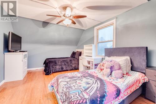 30 Eastvale Pl, Hamilton, ON - Indoor Photo Showing Bedroom