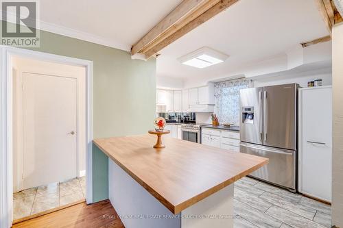 30 Eastvale Pl, Hamilton, ON - Indoor Photo Showing Kitchen