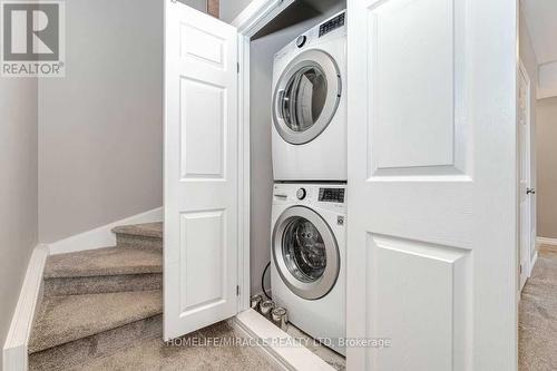92 Wheat Lane, Kitchener, ON - Indoor Photo Showing Laundry Room