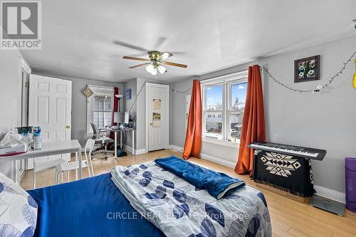 4639 Simcoe St, Niagara Falls, ON - Indoor Photo Showing Bedroom