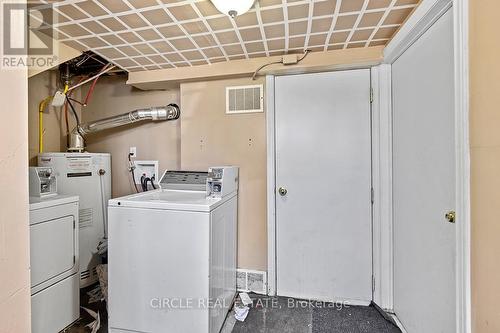 4639 Simcoe St, Niagara Falls, ON - Indoor Photo Showing Laundry Room