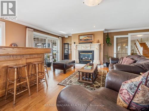 14 Lakeshore Road, Fort Erie, ON - Indoor Photo Showing Living Room With Fireplace