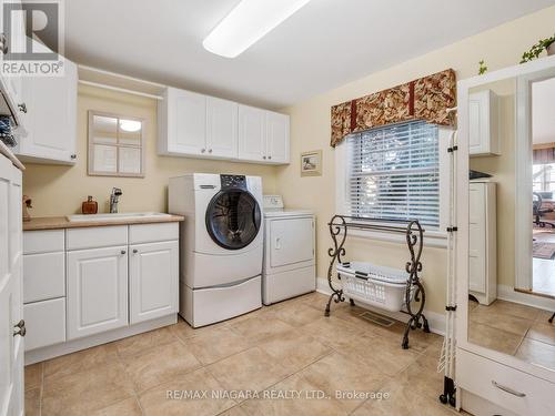 14 Lakeshore Road, Fort Erie, ON - Indoor Photo Showing Laundry Room