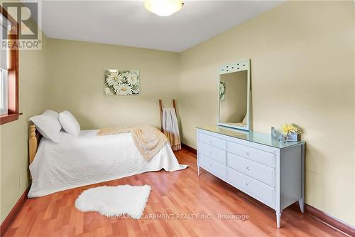 4132 Fly Road, Lincoln, ON - Indoor Photo Showing Bedroom