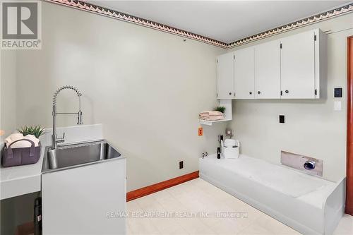 4132 Fly Road, Lincoln, ON - Indoor Photo Showing Laundry Room