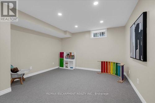 98 Summers Dr, Thorold, ON - Indoor Photo Showing Basement