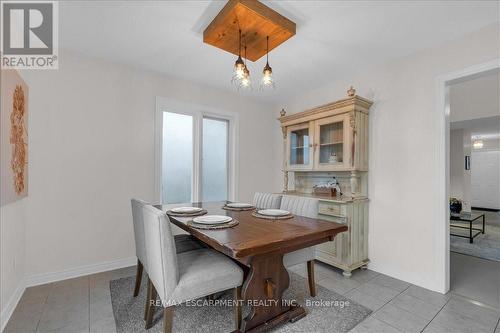 98 Summers Dr, Thorold, ON - Indoor Photo Showing Dining Room