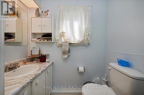 3 Green Glade Crt W, Innisfil, ON - Indoor Photo Showing Bathroom