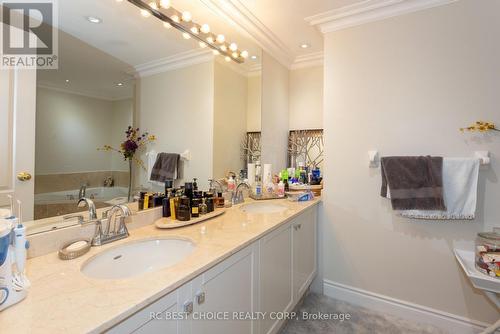 805 - 38 William Carson Crescent, Toronto (St. Andrew-Windfields), ON - Indoor Photo Showing Bathroom